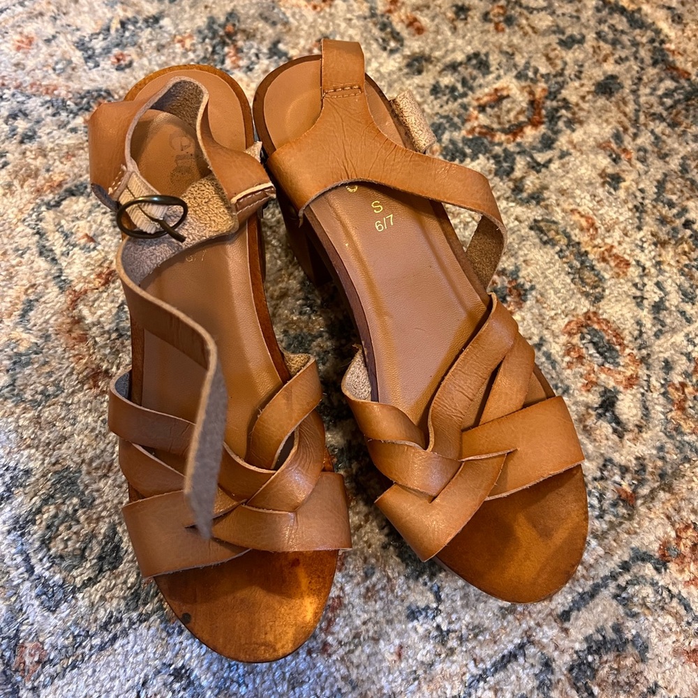 Used brown heels! So comfy!